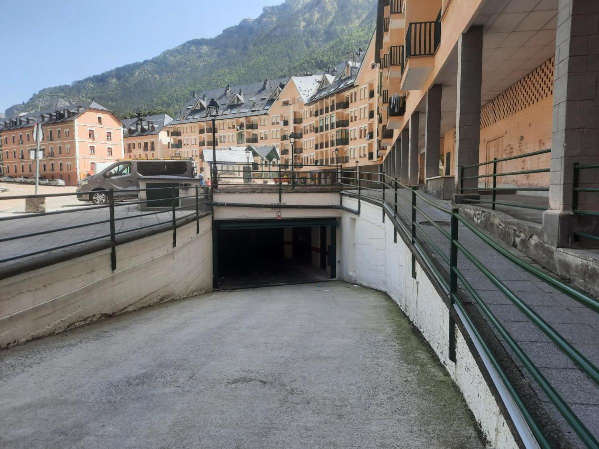 Acogedor Y Calido Apartamento Con Vistas A La Montana Canfranc Exteriér fotografie